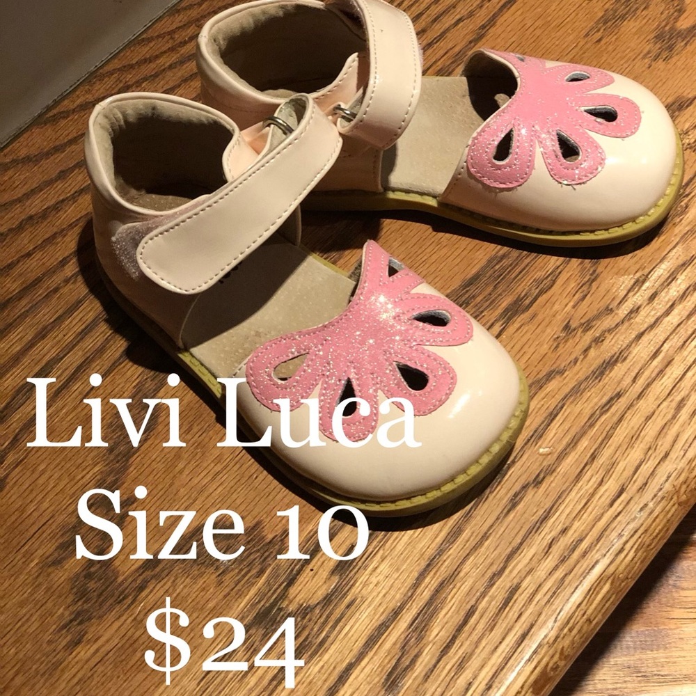 Girls shoes